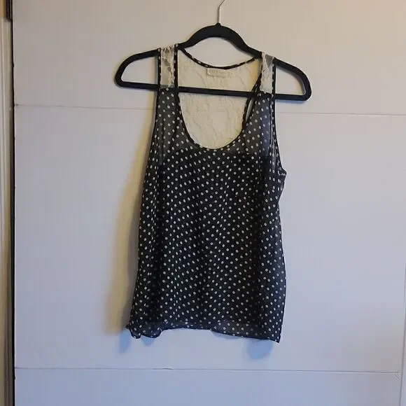Solemio Black and White Polka Dot Shell With Lace on Top Back. S. Sleeveless - Picture 1 of 3